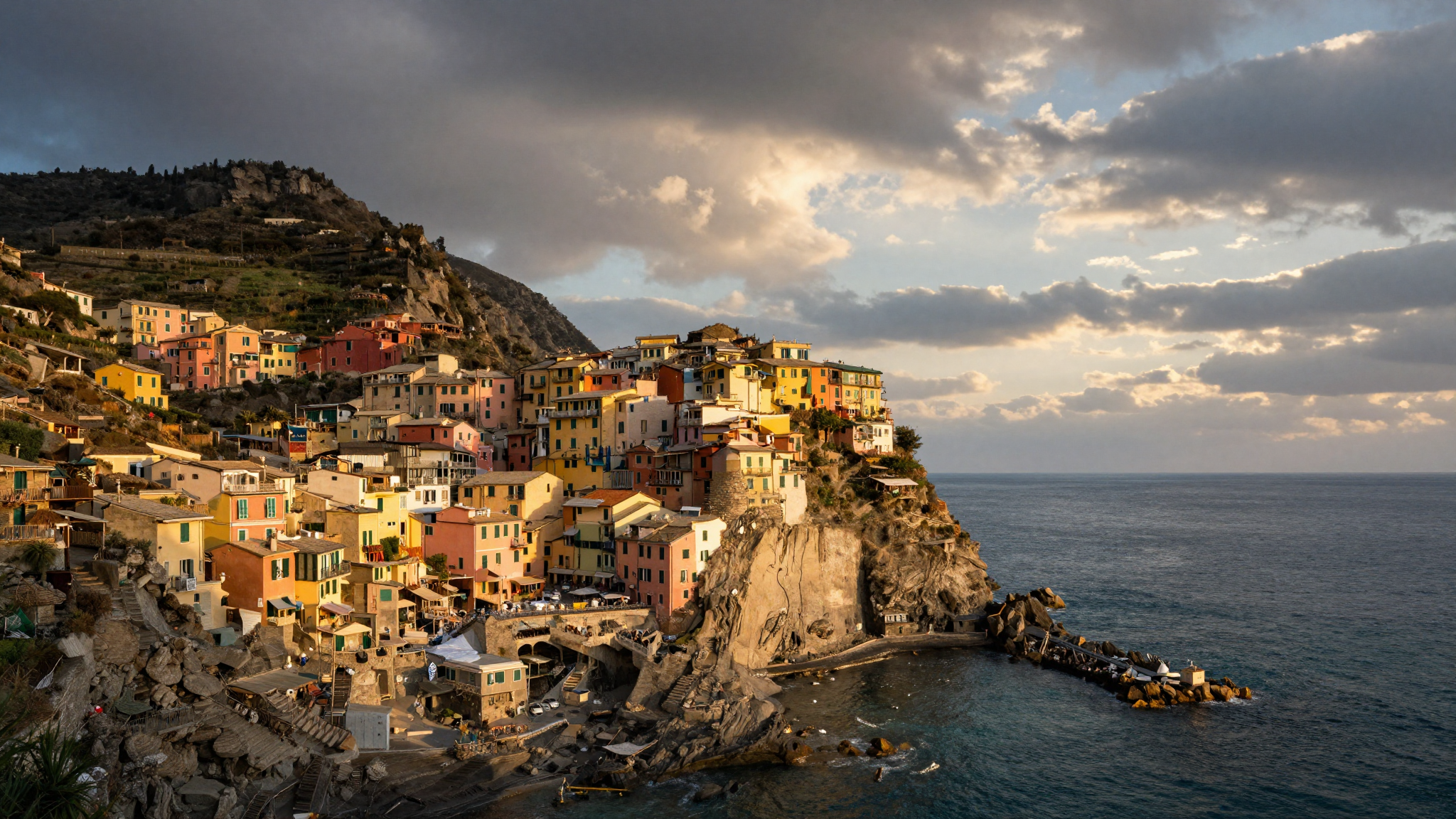 Meteo Liguria oggi: parzialmente nuvoloso, 28°C