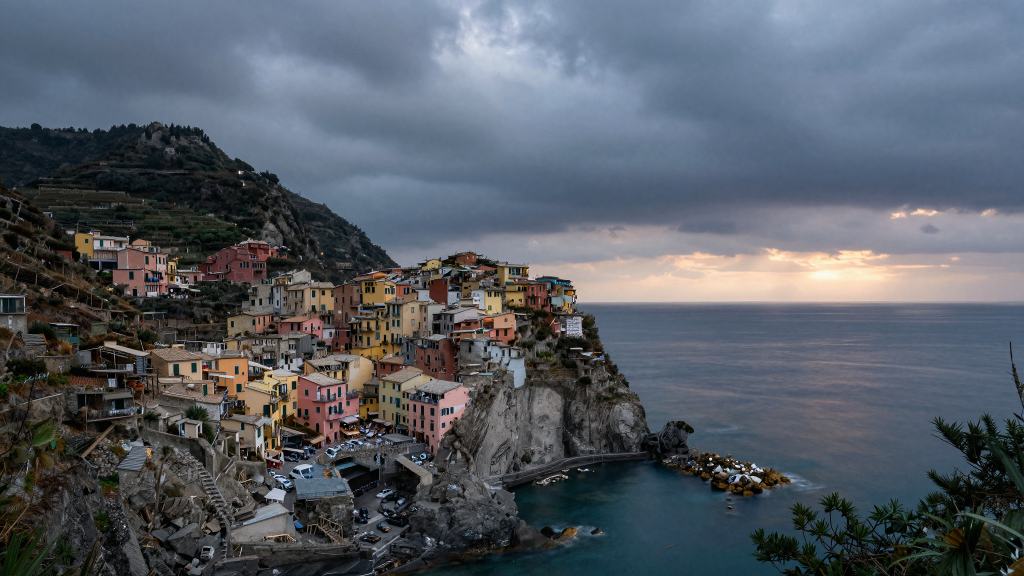 Meteo Liguria oggi: cielo coperto, 22-30°C