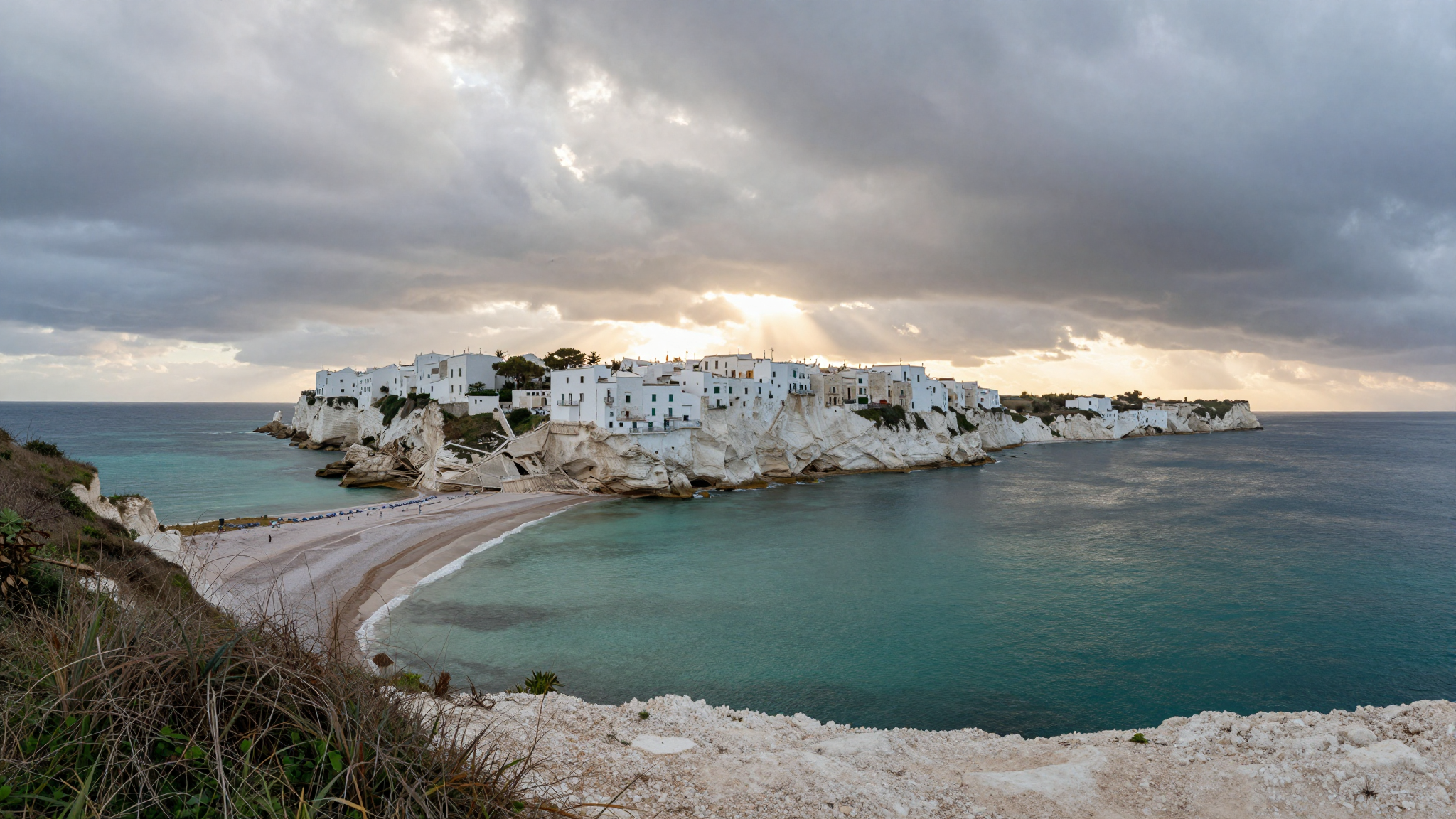 Meteo Puglia oggi: coperto, 23-30°C, niente pioggia